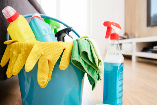 11 Surefire Ways To Spring Clean Your Home: Declutter And De-stress